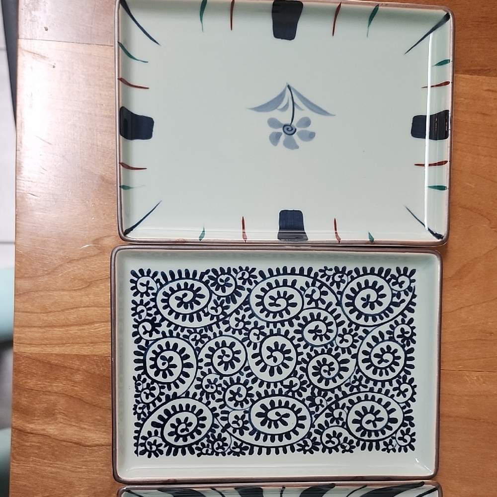 Mino Ware Japanese Pottery PlatesElegant Blue and Cream Dinnerware Set